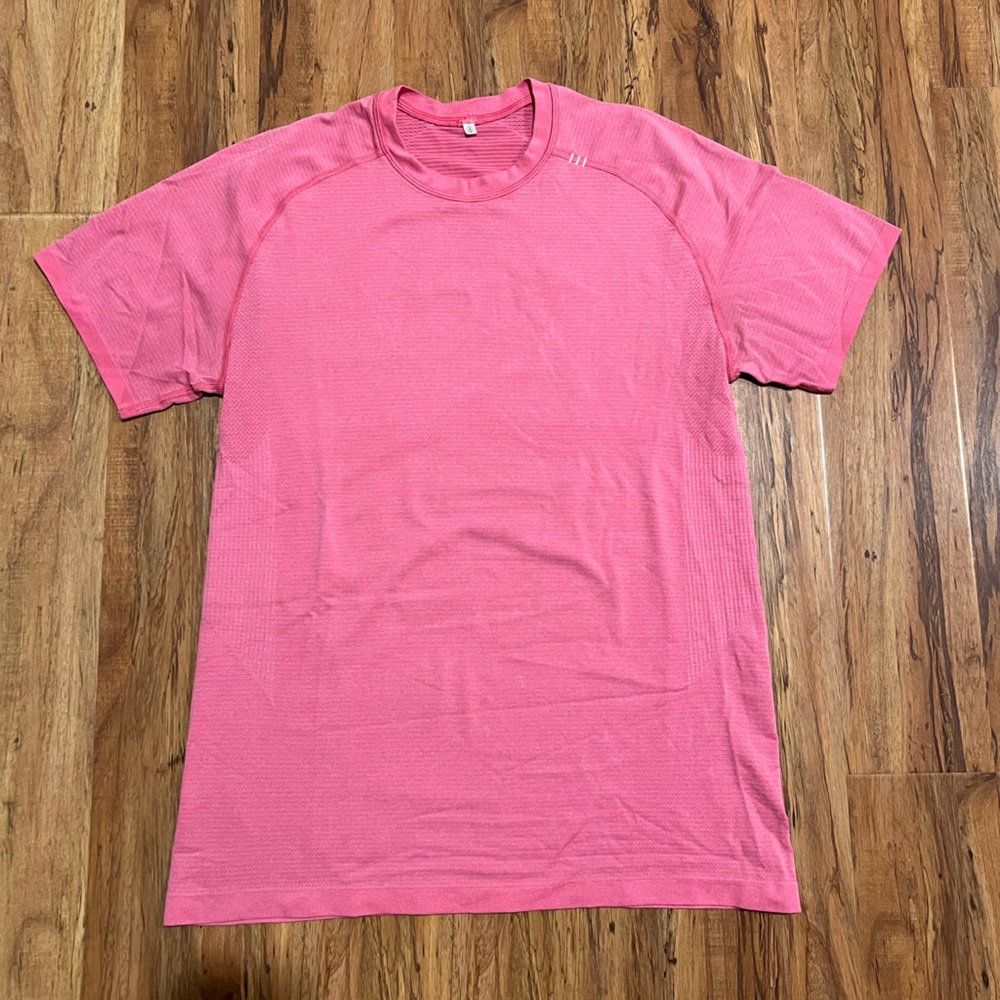 lululemon athletica Men's Short-Sleeve Performance Tee in Coral Pink